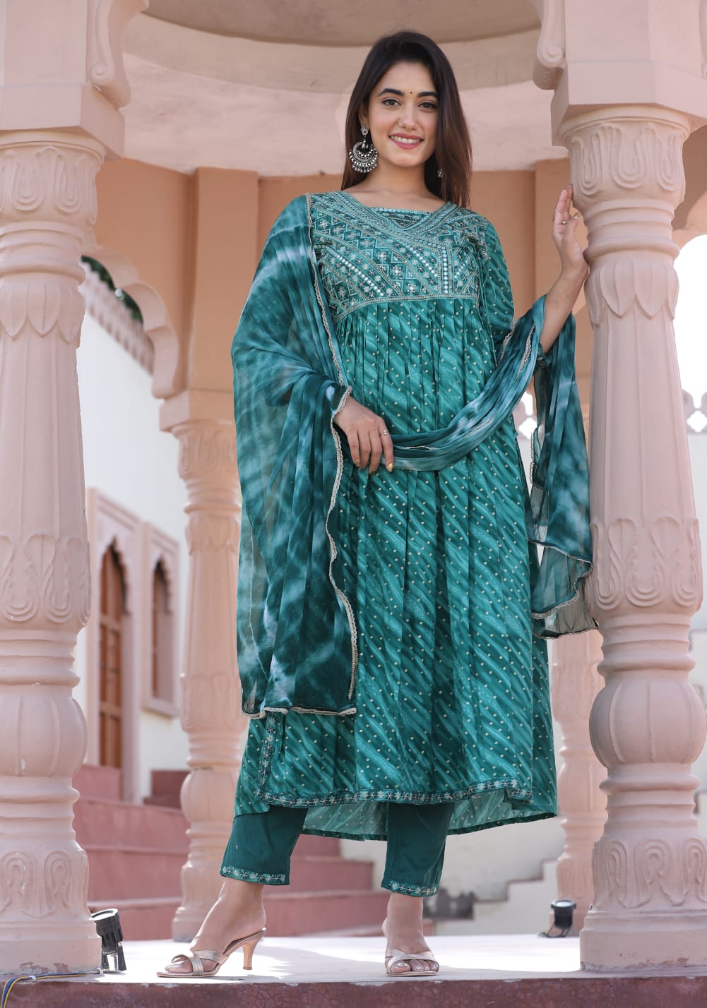 Nyra-Cut Rayon kurti palazzo set with dupatta - Rama